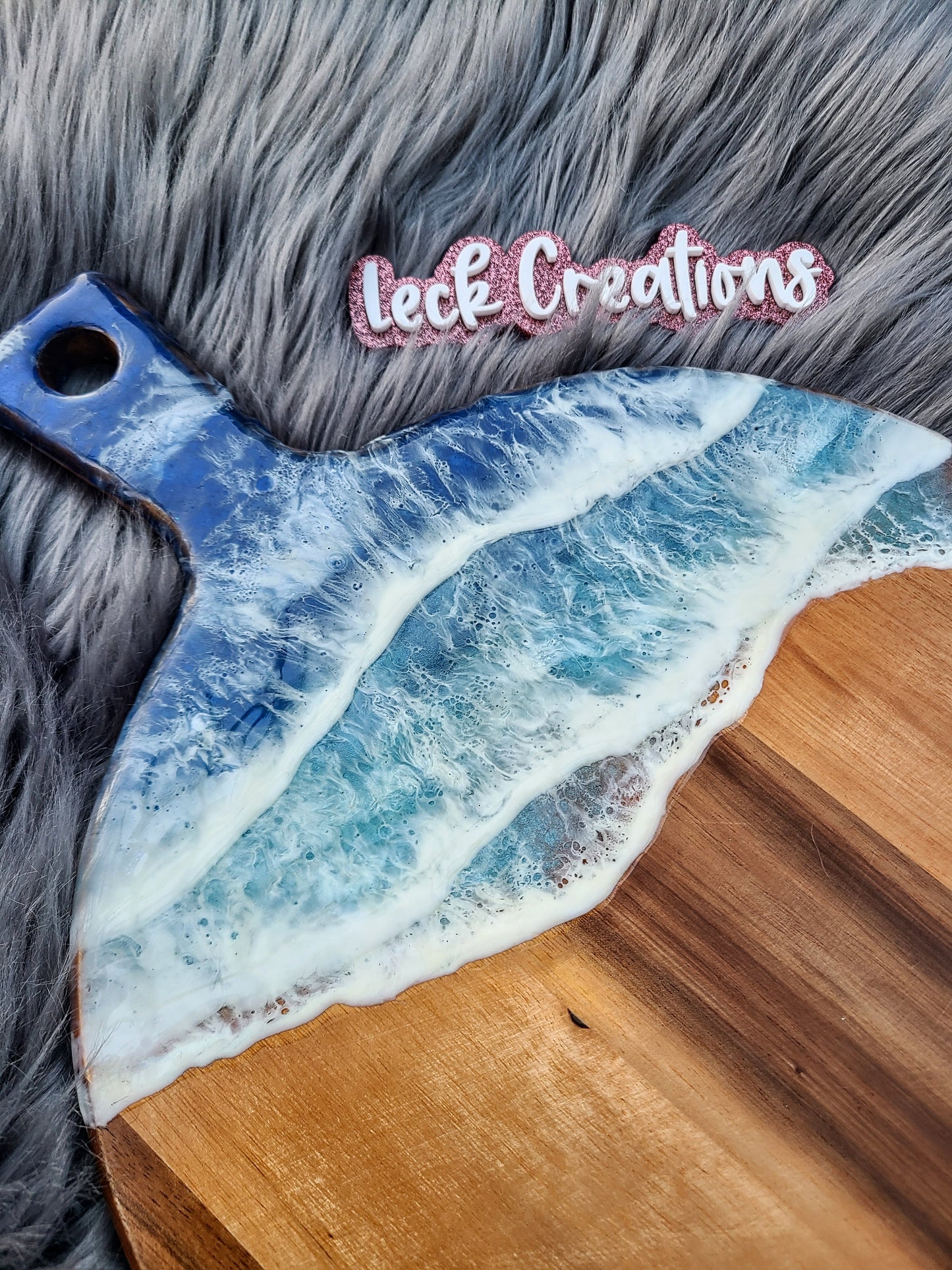 Beach Waves Round Charcuterie Board